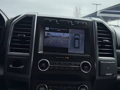 Used 2019 Ford Expedition Platinum image 22