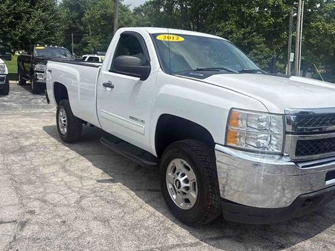 Used 2012 Chevrolet Silverado 2500 LT AWD/4WD image 2