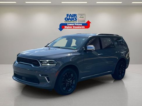 Used 2023 Dodge Durango Citadel image 3