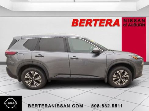 Used 2023 Nissan Rogue SV w/ SV Premium B Package AWD/4WD image 2