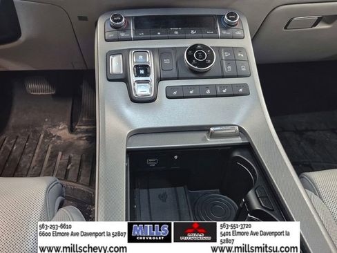 Used 2022 Hyundai Palisade Calligraphy image 17