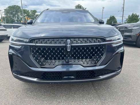 Used 2024 Lincoln Nautilus Black Label w/ Jet Appearance Package (87T) AWD/4WD image 3