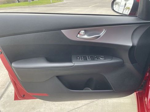 Used 2023 Kia Forte LXS image 19