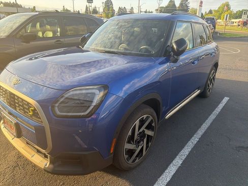 Used 2025 MINI Cooper Countryman SE w/ Comfort Package Max AWD/4WD image 1