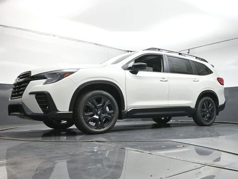 Used 2025 Subaru Ascent Bronze Edition w/ Onyx Package image 36