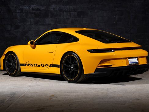 Used 2022 Porsche 911 GT3 RWD image 3