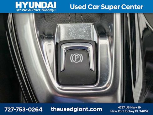 Used 2025 Chevrolet Trax LT w/ Driver Confidence Package FWD image 27