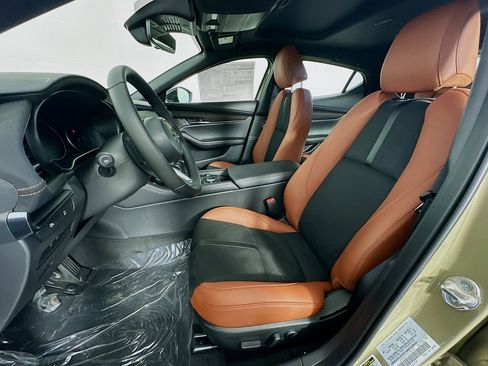 New 2025 MAZDA MAZDA3 Carbon image 28