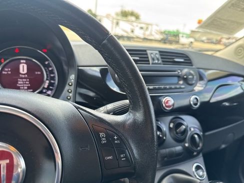 Used 2015 FIAT 500 Pop image 12