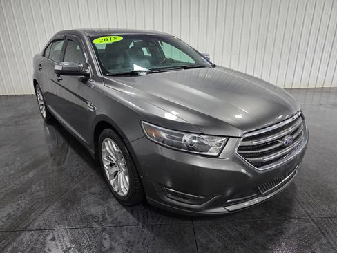 Used 2018 Ford Taurus Limited FWD image 2