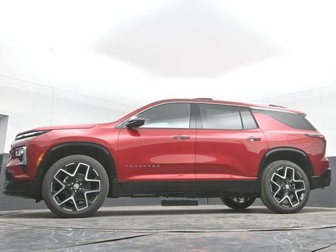 New 2026 Chevrolet Traverse High Country w/ LPO, Floor Liner Package FWD image 46