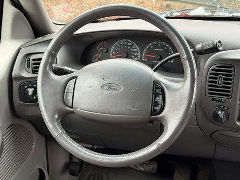 Used 2002 Ford F150 XLT image 30