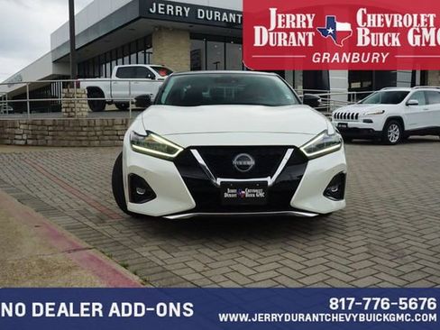 Used 2023 Nissan Maxima Platinum w/ Sport Mat Group FWD image 2