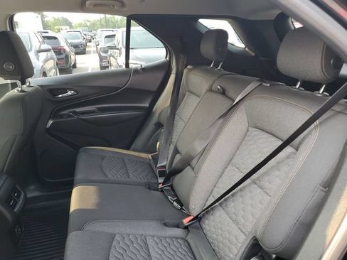 Used 2019 Chevrolet Equinox LT w/ Driver Convenience Package FWD image 29