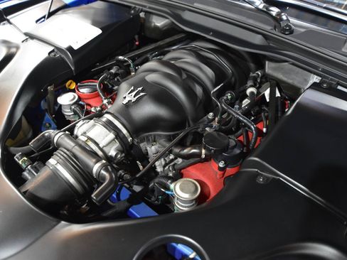 Used 2015 Maserati GranTurismo Convertible RWD image 50