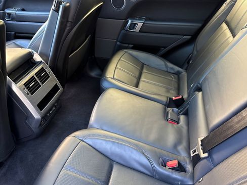 Used 2019 Land Rover Range Rover Sport Supercharged image 12