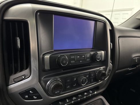 Used 2018 GMC Sierra 1500 SLT image 43