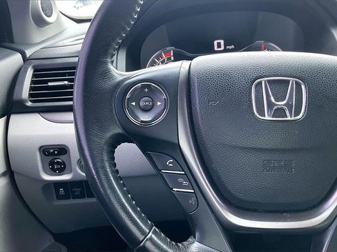 Used 2019 Honda Ridgeline RTL image 17