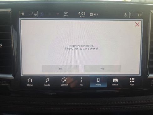 New 2026 Chrysler Pacifica Pinnacle w/ Trailer Tow Group image 17