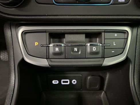 Certified 2024 GMC Terrain SLE w/ Driver Convenience Package image 15