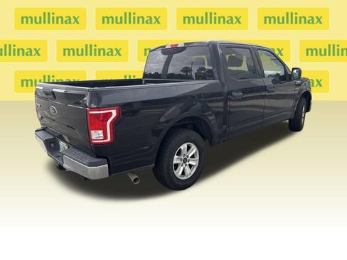 Used 2017 Ford F150 XLT RWD image 3
