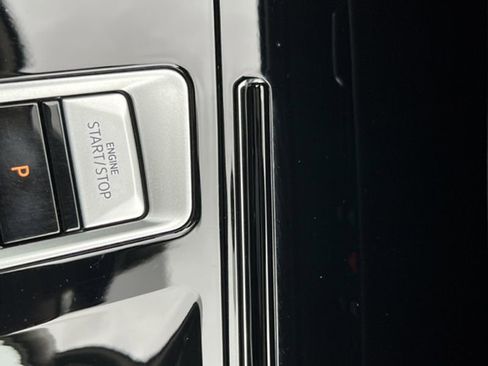 Used 2024 Volkswagen Atlas SEL image 34