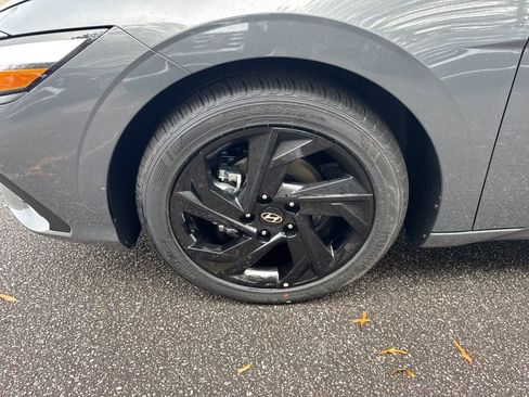 Used 2026 Hyundai Elantra Sport w/ Cargo Package image 11