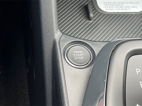 New 2025 Kia K4 EX image 24