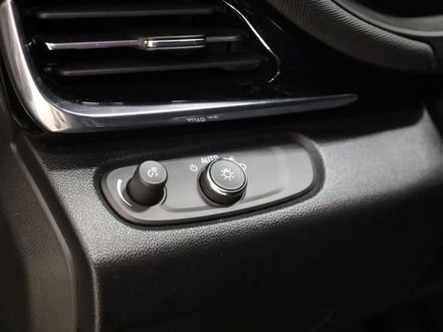 Used 2024 Buick Envista Sport Touring FWD image 12