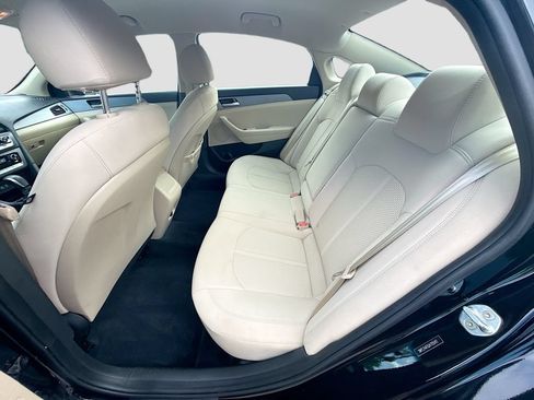 Used 2018 Hyundai Sonata SE FWD image 23
