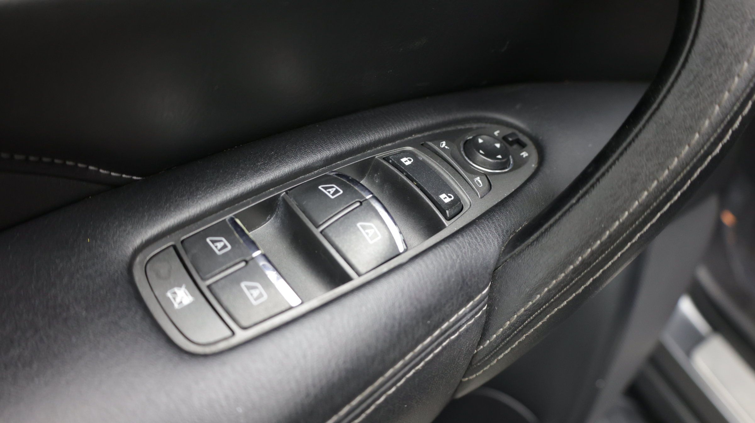 Used 2018 INFINITI QX80 2WD image 16