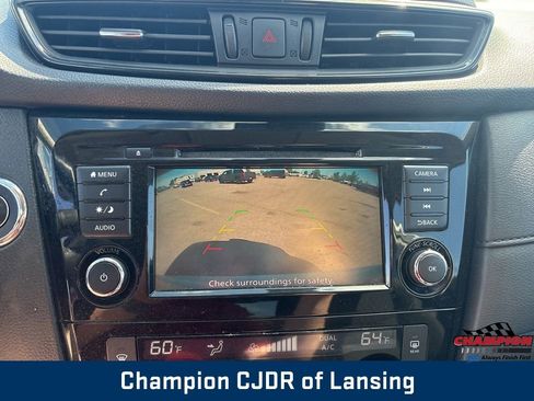 Used 2019 Nissan Rogue SV FWD image 23