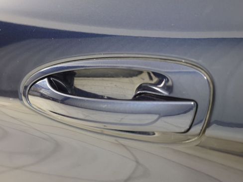Used 2016 Porsche Boxster RWD image 17