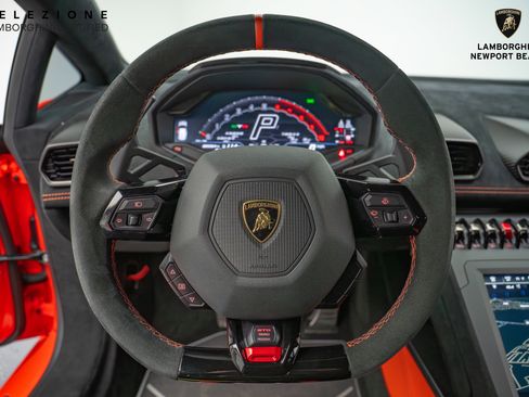 Used 2022 Lamborghini Huracan STO image 29