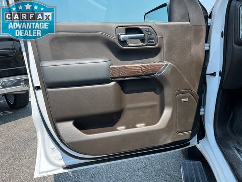 Used 2020 GMC Sierra 1500 Denali w/ Denali Ultimate Package AWD/4WD image 9