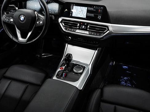 Used 2021 BMW 330i Sedan w/ Convenience Package RWD image 27