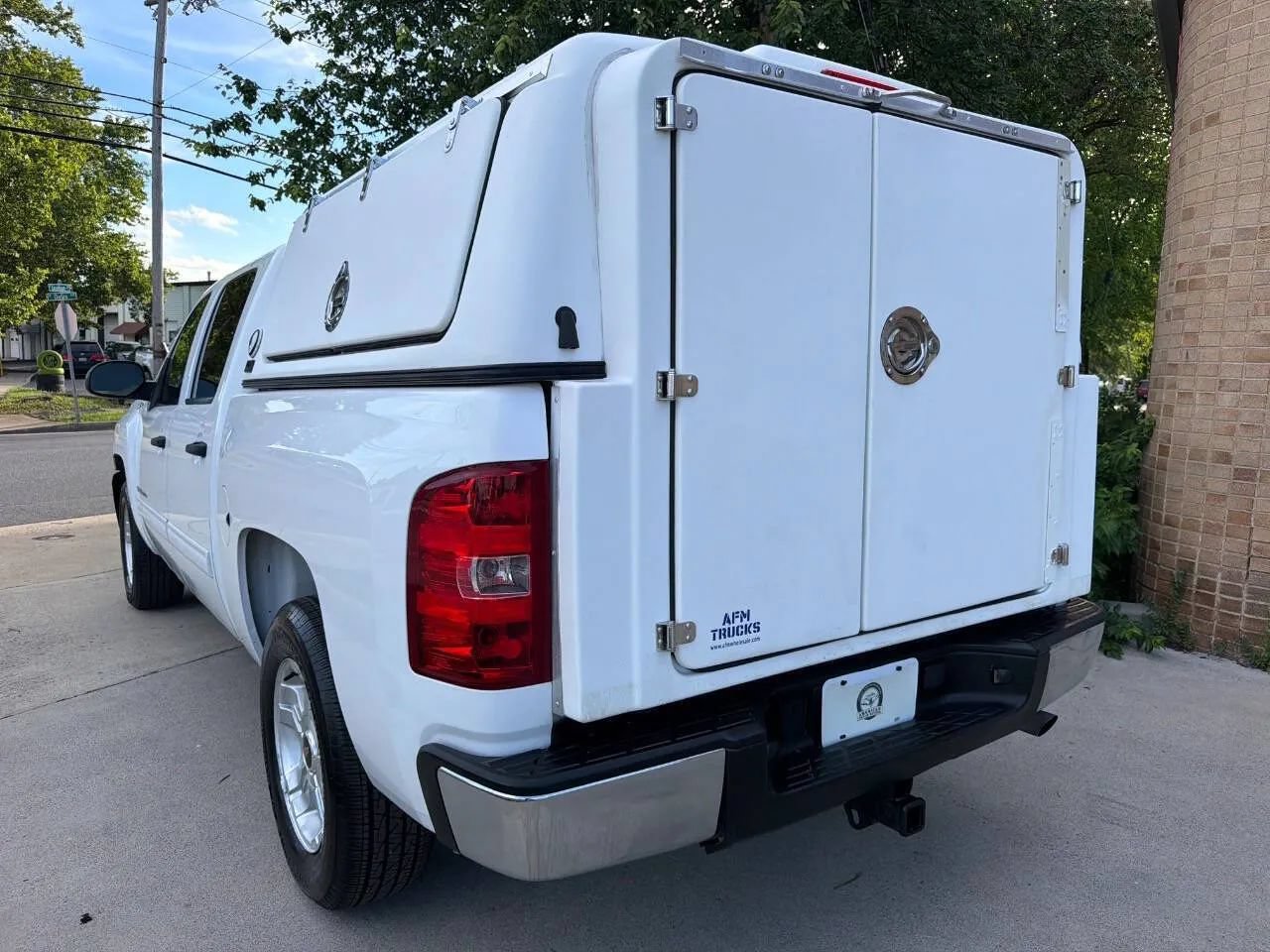 Used 2010 Chevrolet Silverado 1500 2WD Crew Cab Hybrid image 10