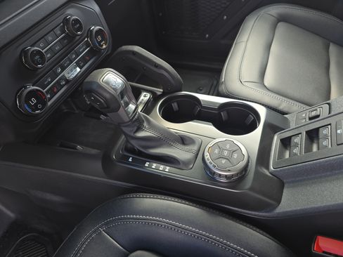 New 2026 Ford Bronco Badlands AWD/4WD image 25