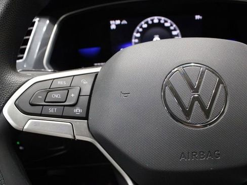 Used 2022 Volkswagen Tiguan S image 23