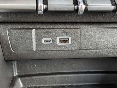 Used 2025 Chevrolet Colorado Trail Boss AWD/4WD image 24