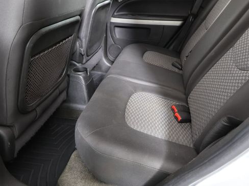 Used 2010 Chevrolet HHR LT image 17