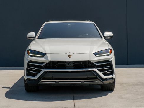Used 2020 Lamborghini Urus AWD/4WD image 4