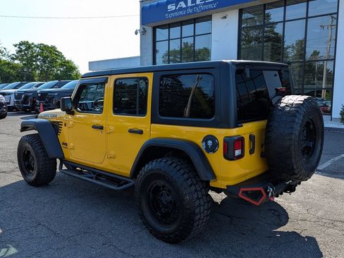 Used 2021 Jeep Wrangler Unlimited Rubicon w/ Cold Weather Group AWD/4WD image 10
