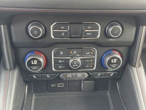 Used 2022 Chevrolet Tahoe RST w/ Sport Performance Package AWD/4WD image 7
