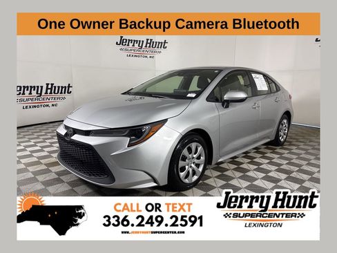 Used 2020 Toyota Corolla LE FWD image 1