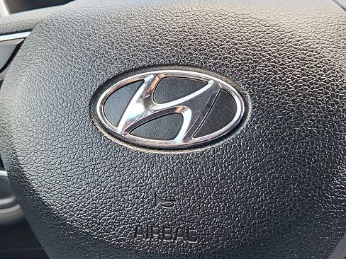 Used 2020 Hyundai Santa Fe SE w/ Cargo Package AWD/4WD image 25