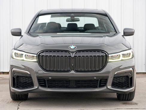 Used 2022 BMW 750i xDrive w/ Executive Package image 7