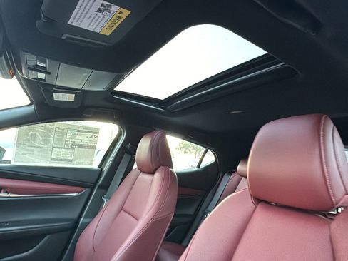 New 2026 MAZDA MAZDA3 2.5 S Hatchback w/ Premium Pkg image 15