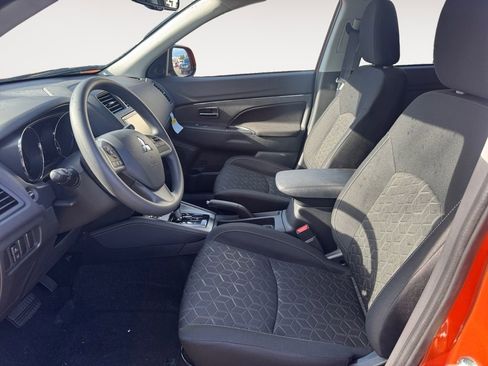 New 2025 Mitsubishi Outlander Sport ES image 9