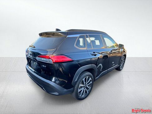 Certified 2024 Toyota Corolla Cross XLE FWD image 4